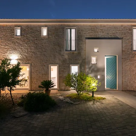 Βίλα Vela Muline - 8 2 Guests - Heated Pool Ugljan