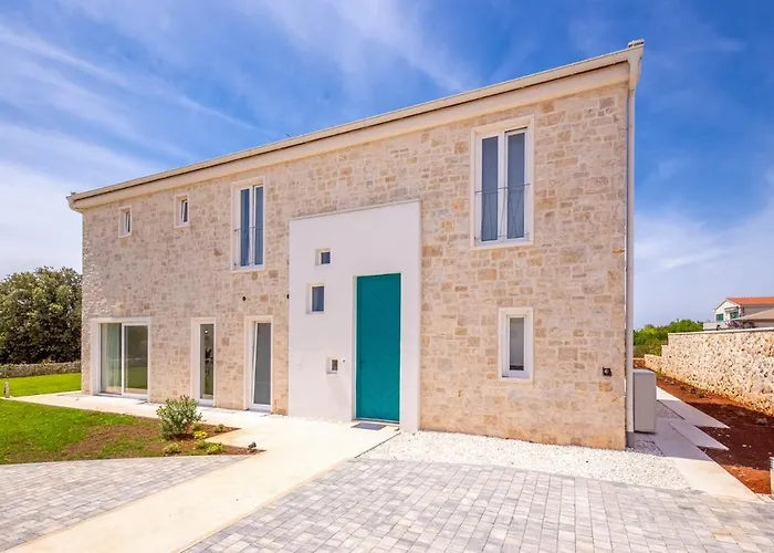 Vela Muline - 8 2 Guests - Heated Pool * Ugljan