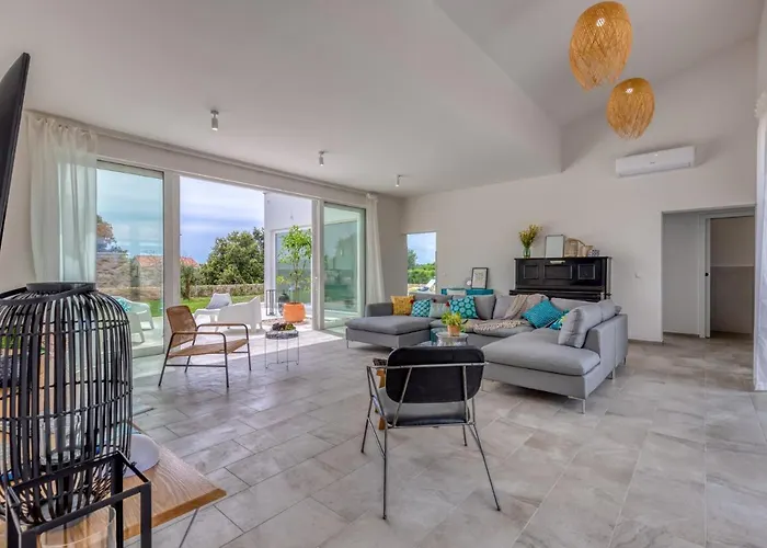 Βίλα Vela Muline - 8 2 Guests - Heated Pool Ugljan