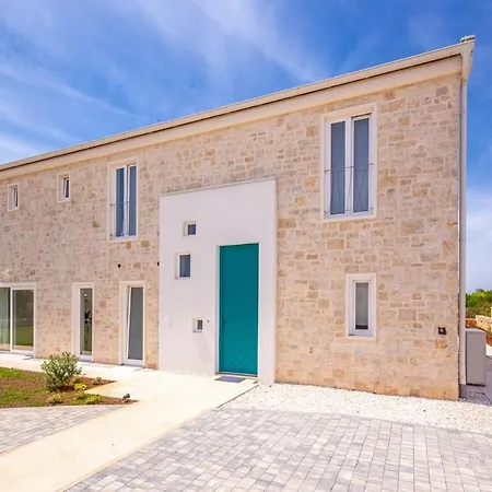 Vela Muline - 8 2 Guests - Heated Pool * أوغليان