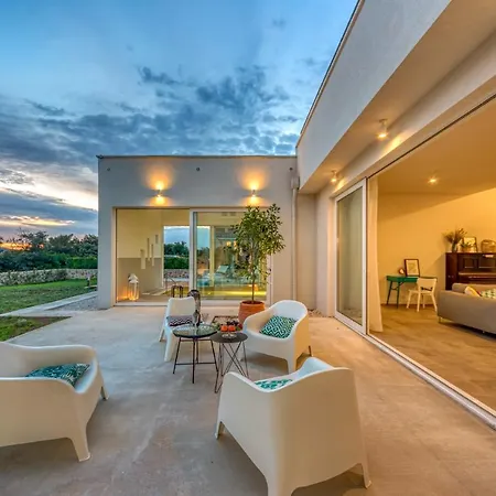 Vela Muline - 8 2 Guests - Heated Pool * أوغليان