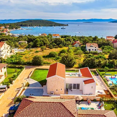 Villa Vela Muline - 8 2 Guests - Heated Pool Ugljan