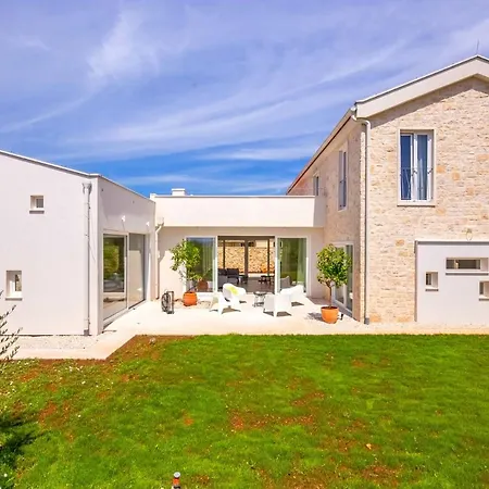 فيلة Vela Muline - 8 2 Guests - Heated Pool أوغليان