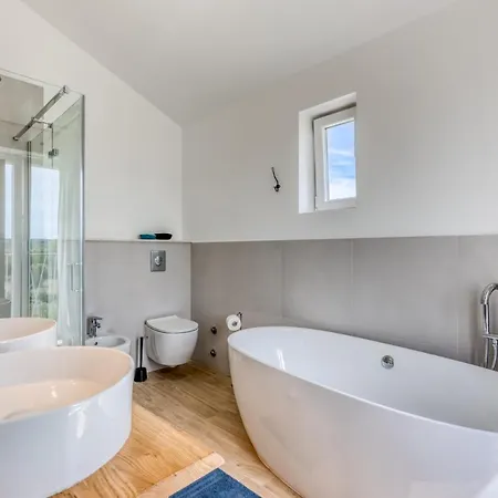 Villa Vela Muline - 8 2 Guests - Heated Pool *