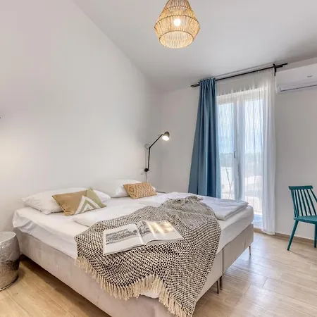 Vela Muline - 8 2 Guests - Heated Pool Villa