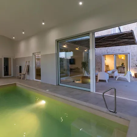 Vela Muline - 8 2 Guests - Heated Pool