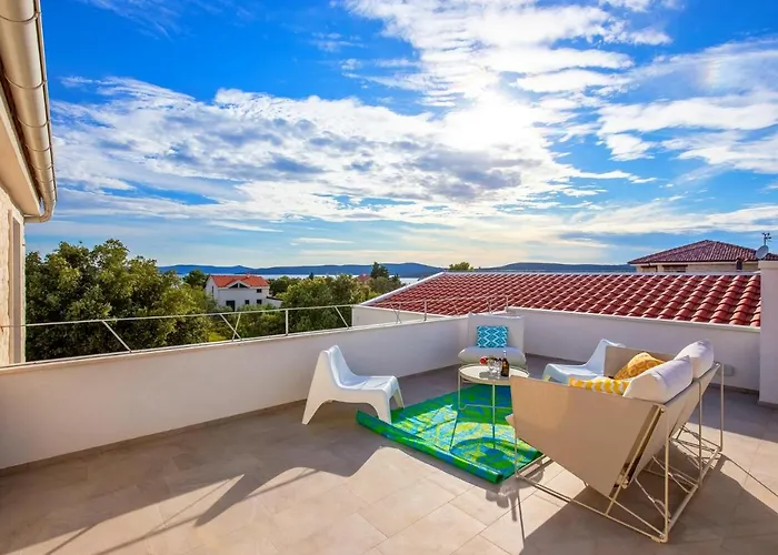 Vela Muline - 8 2 Guests - Heated Pool Ugljan