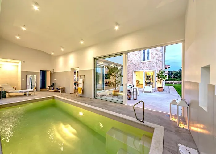 Villa Vela Muline - 8 2 Guests - Heated Pool Ugljan